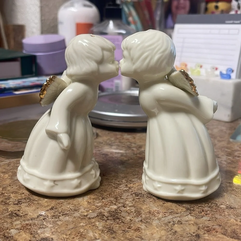 Formalities by Baum Brothers Kissing Angel Salt & Pepper Set